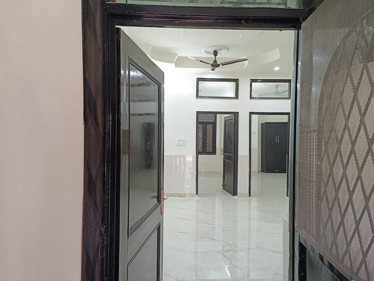 undefined, sector 20 2.5 Bedroom 100 Sq.Yd. Independent House In Sector 20 Chandigarh 9649412