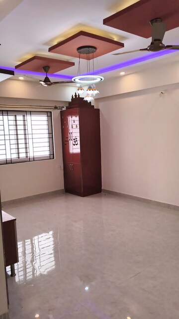 Room in 3 BHK Apartment at Baldota Signature, Thanisandra – for Rent