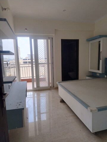 Kitchen in 3 BHK Apartment at Omaxe R2, Gomti Nagar – for Rent