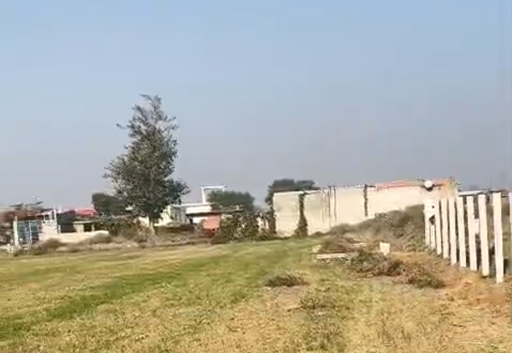 Plot For Sale in Kalindi Kunj