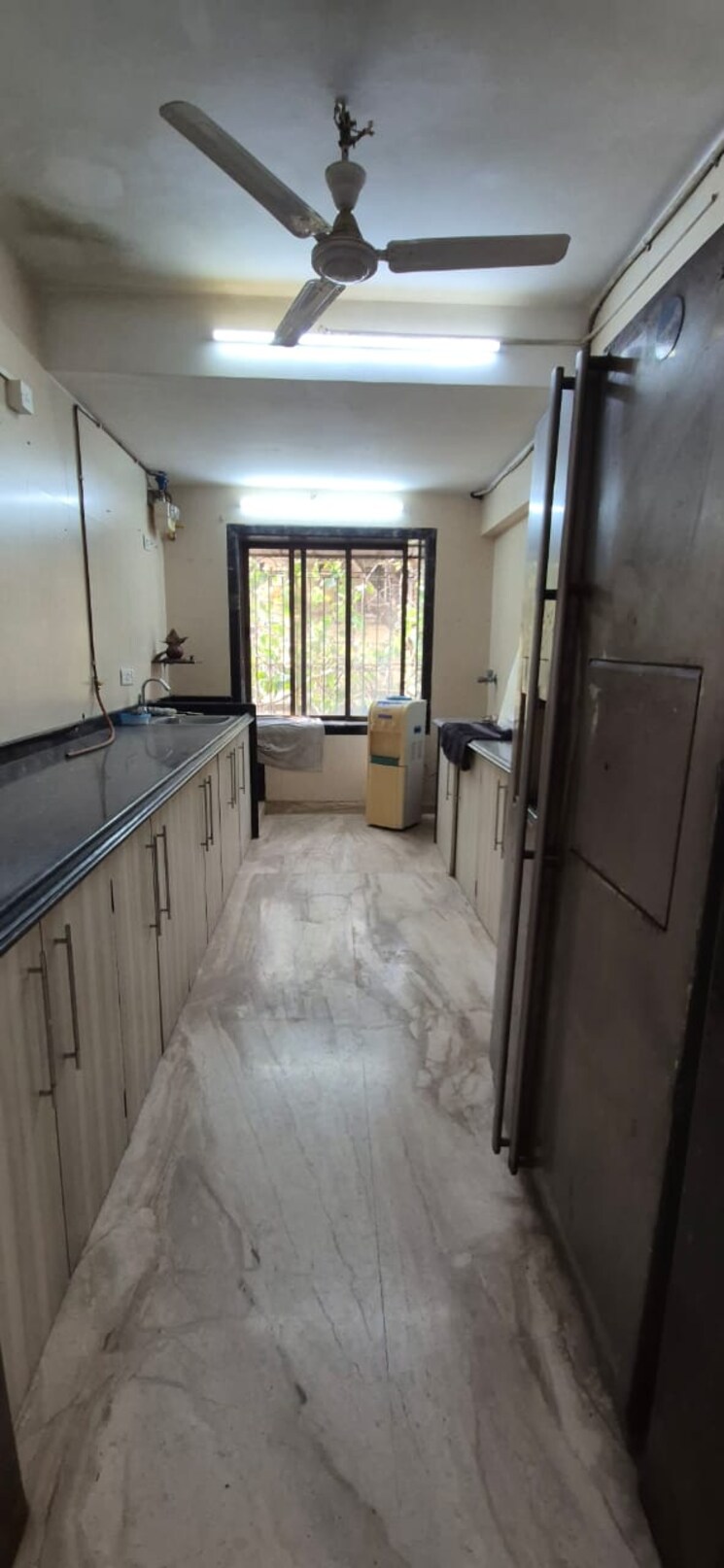 Kitchen, bandra west 3 Bedroom 950 Sq.Ft. Apartment In Bandra West Mumbai 9649653