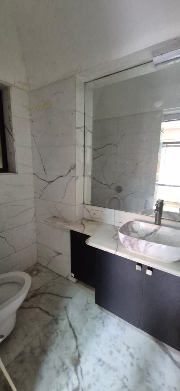 Bathroom, bandra west 3 Bedroom 950 Sq.Ft. Apartment In Bandra West Mumbai 9649653