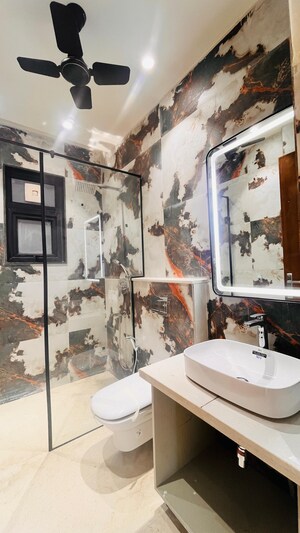 Team Area in 4 BHK Builder Floor at Paras Trinity, Sector 63 – for Sale