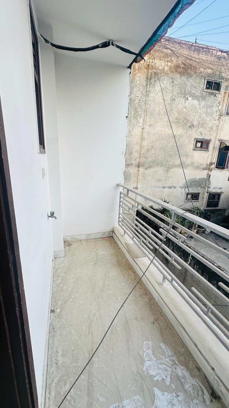 Balcony, saket 2 Bedroom 850 Sq.Ft. Builder Floor In Saket Delhi 9649680