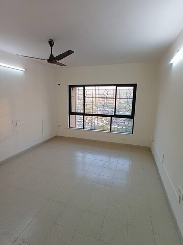 Room in 3 BHK Apartment at Gundecha Orchid Tower, Kandivali East – for Sale