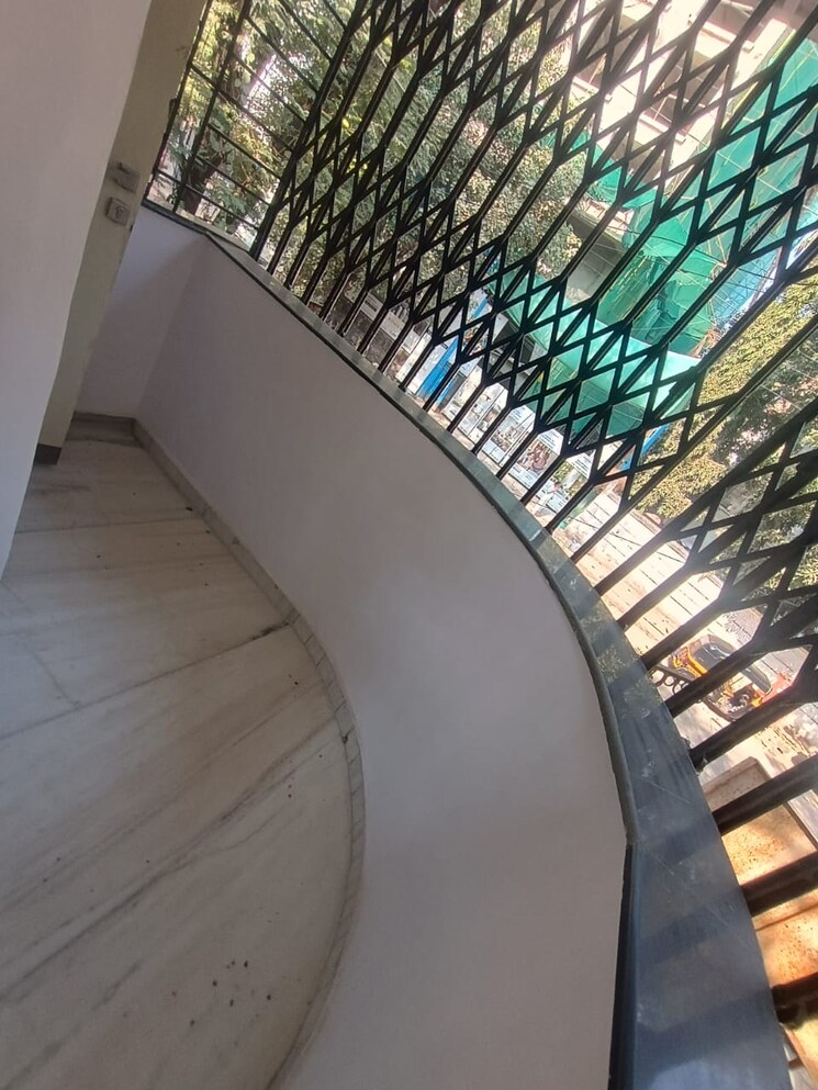 Balcony, diamond-garden 2 Bedroom 750 Sq.Ft. Apartment In Chembur Mumbai 9649798