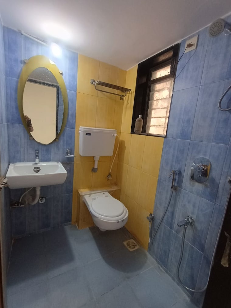 Bathroom, diamond-garden 2 Bedroom 750 Sq.Ft. Apartment In Chembur Mumbai 9649798
