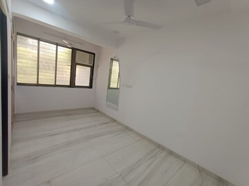 Room in 2 BHK Apartment at Diamond Garden, Chembur – for Rent