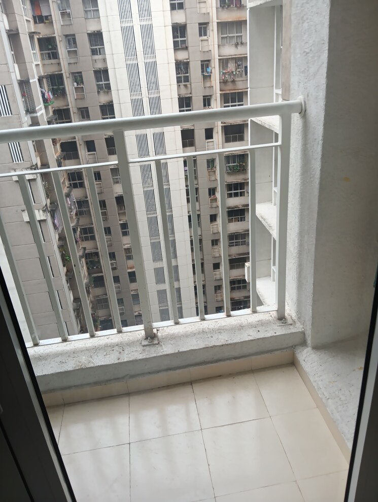 Balcony, lodha-amara 1 Bedroom 446 Sq.Ft. Apartment In Kolshet Road Thane 9649755