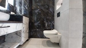 Master Bedroom in 4 BHK Builder Floor at Maple Heights, Sector 43 – for Sale