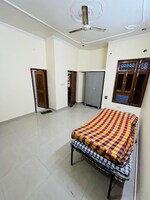 1101 Sq.Ft. Pg in Riya Grils pg