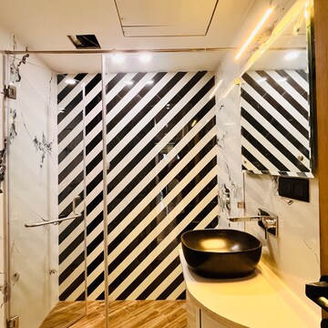 Team Area in 4 BHK Builder Floor at SS Plaza Gurgaon, Mayfield Garden – for Sale