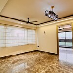 4 BHK + Servant Room 500 Sq.Yd. Builder Floor in SS Plaza Gurgaon