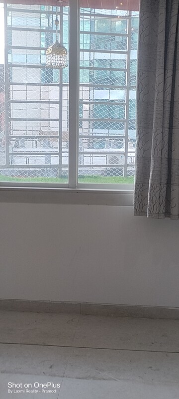  Pg For Rent in ISA Royal Palace, Prabhadevi