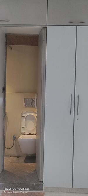 Bathroom in  Pg at ISA Royal Palace, Prabhadevi – for Rent