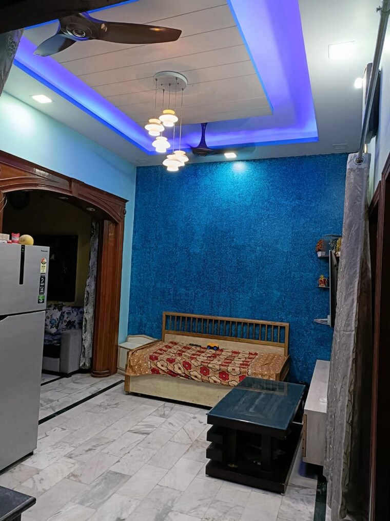 Room, gomti nagar Pg For Boys & Girls In Gomti Nagar 9649933
