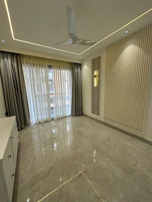 Room in 4 BHK Builder Floor at Anant Raj The Estate Residences, Sector 63a – for Sale