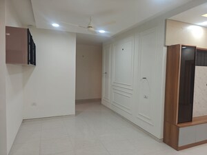 Room in 3 BHK Apartment at Century Breeze, Jakkuru – for Rent