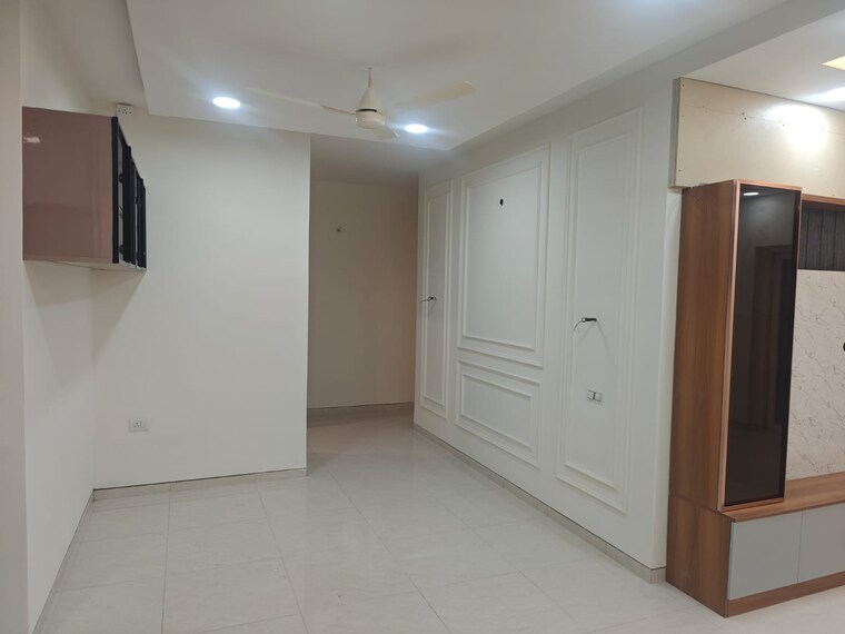 Room, century-breeze 3 Bedroom 1811 Sq.Ft. Apartment In Jakkuru Bangalore 9650046
