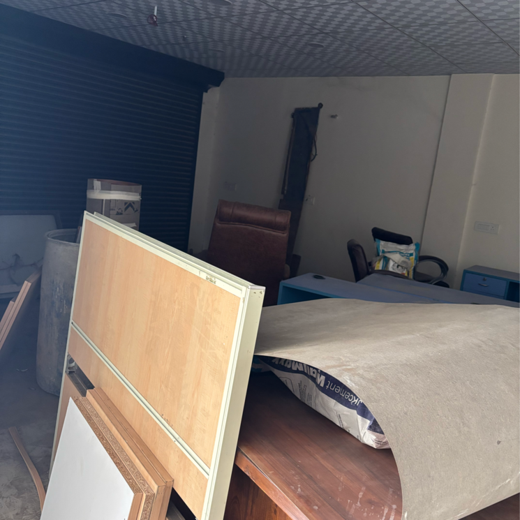 Team Area, puri-vip-floors Commercial Office Space 700 Sq.Ft. In Sector 81 Faridabad 9650028