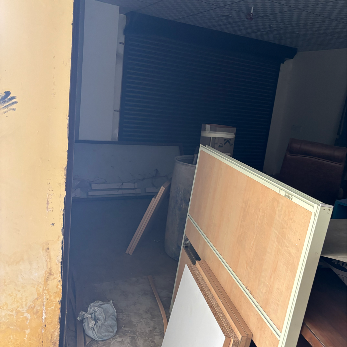 Office Space For Sale in Puri Vip Floors