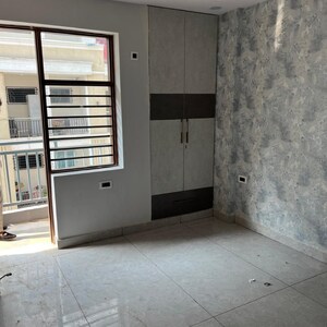Room in 3 BHK Builder Floor at Amolik Residency, Sector 85 – for Sale