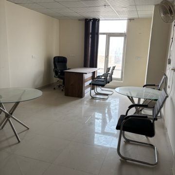 Team Area in  Office Space at Vipul Plaza Faridabad, Sector 81 – for Rent
