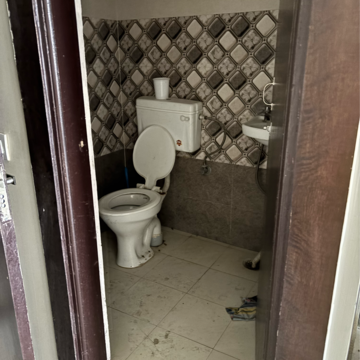 Balcony in  Office Space at Vipul Plaza Faridabad, Sector 81 – for Rent