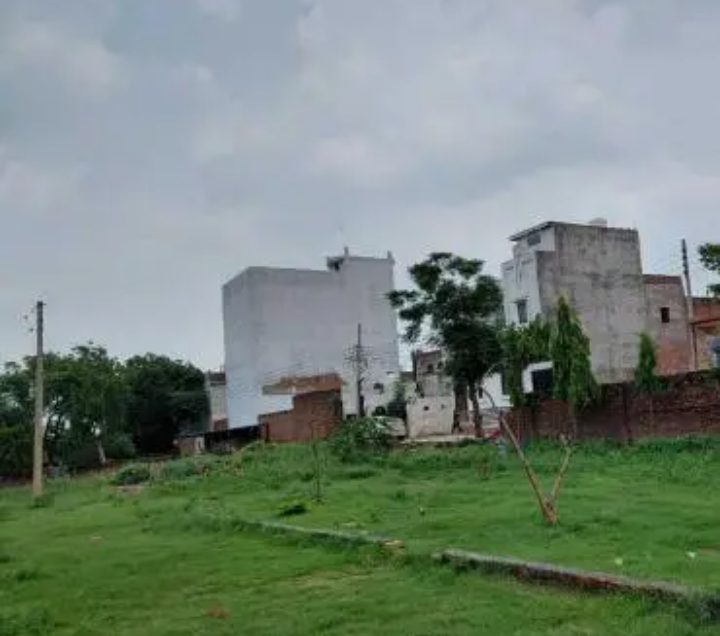 Plot For Sale in Kalindi Kunj
