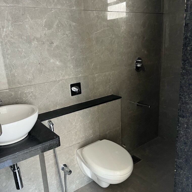 Bathroom, pride-world-city-wellington 3 Bedroom 1056 Sq.Ft. Apartment In Madhav Nagar Pune 9650054