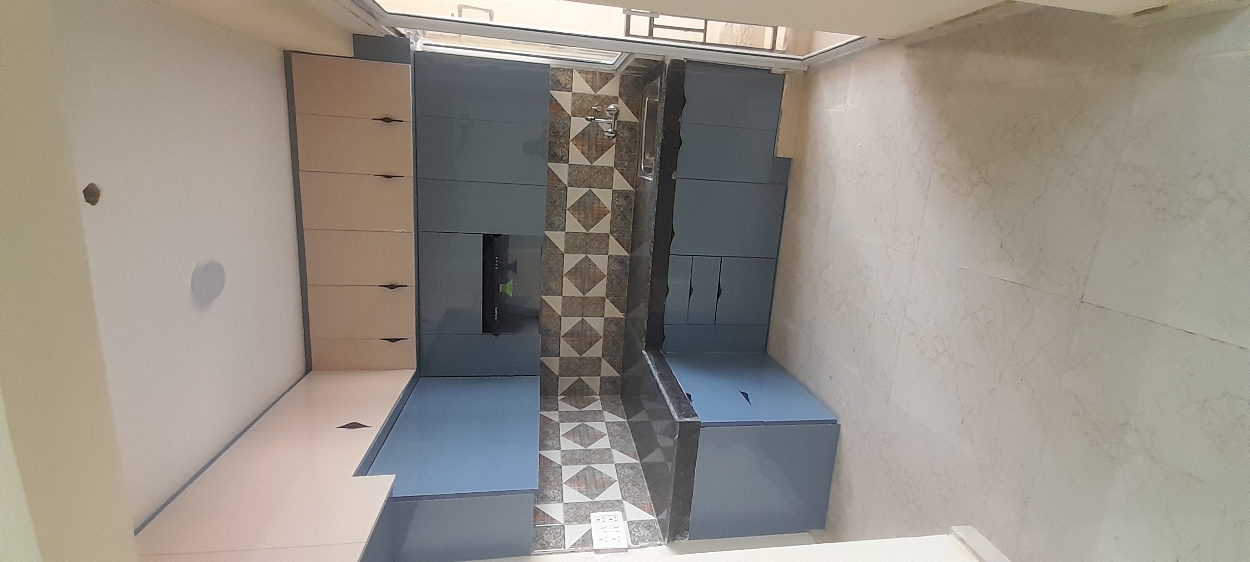 2 BHK Apartment For Rent in MRG Ultimus