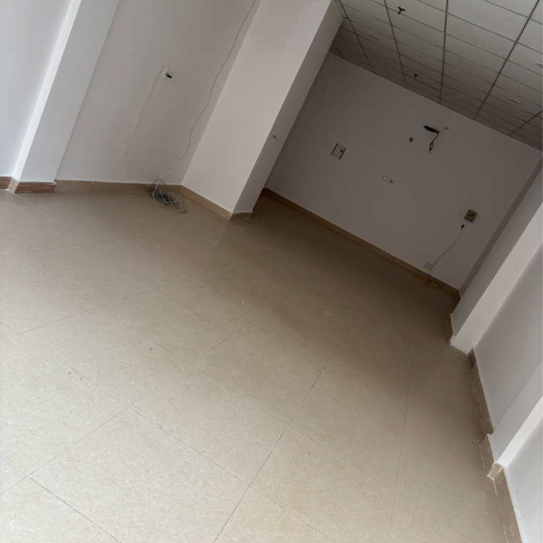 Room, vipul-plaza-faridabad Commercial Office Space 588 Sq.Ft. In Sector 81 Faridabad 9650085