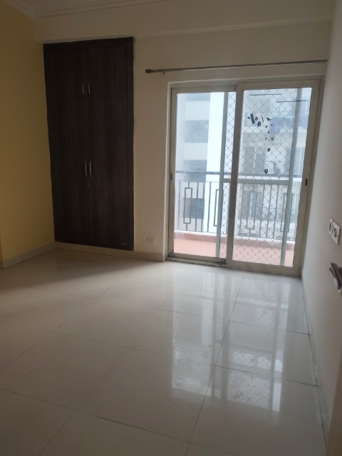 3 BHK Apartment For Rent in Maxblis White House