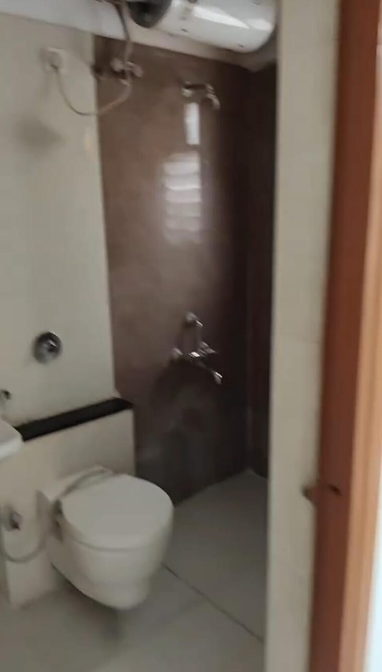 Attached Bathroom, raheja-vistas-phase-3 2 Bedroom 1000 Sq.Ft. Apartment In Mohammadwadi Pune 9650092