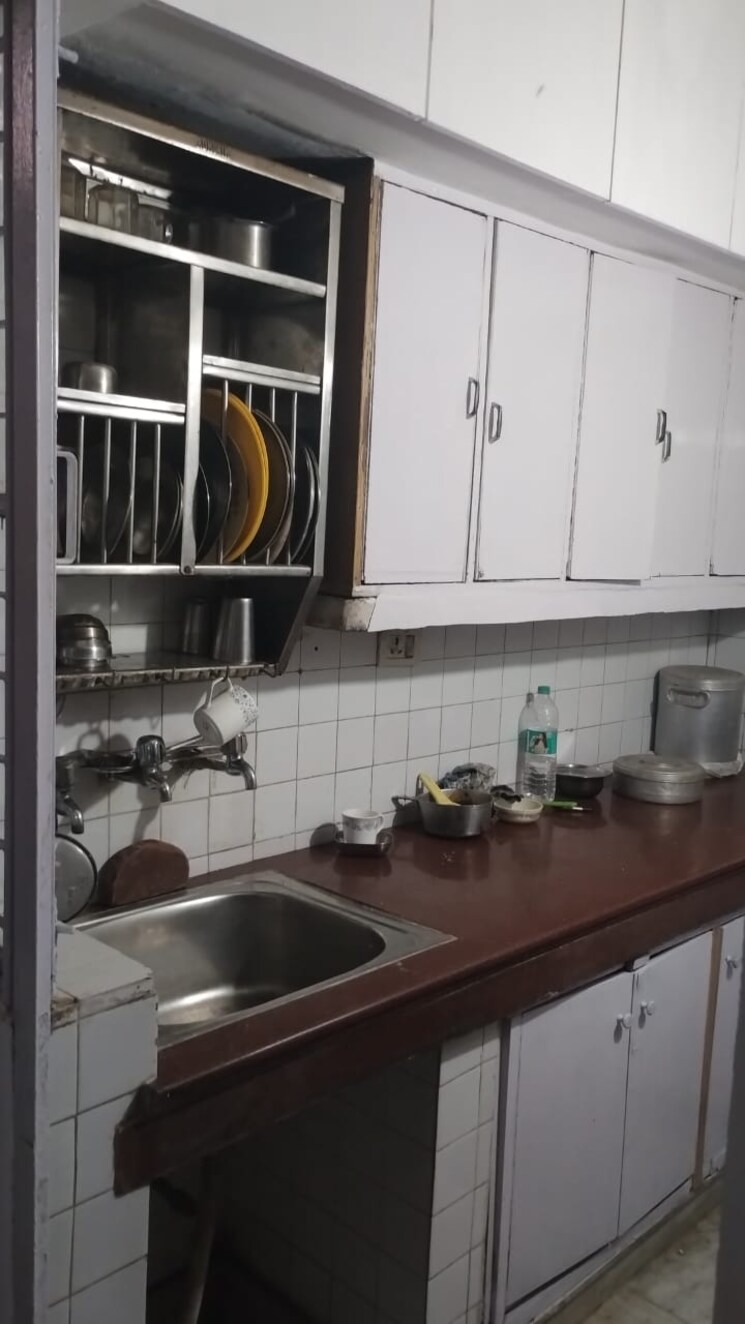 Kitchen, rwa-azadpur-colony 2 Bedroom 100 Sq.Yd. Builder Floor In Model Town Delhi 9650096