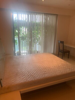 Bedroom in 3 BHK Apartment at Khar West – for Rent