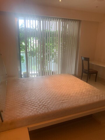 Bedroom in 3 BHK Apartment at Khar West – for Rent