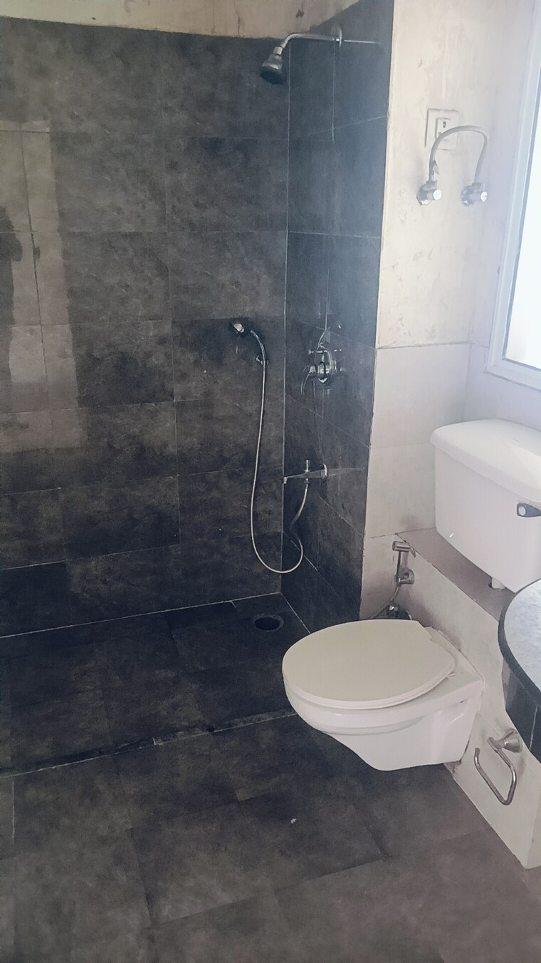 Attached Bathroom, ansal-api-aquapolis 4 Bedroom 2460 Sq.Ft. Apartment In Dundahera Ghaziabad 9650280