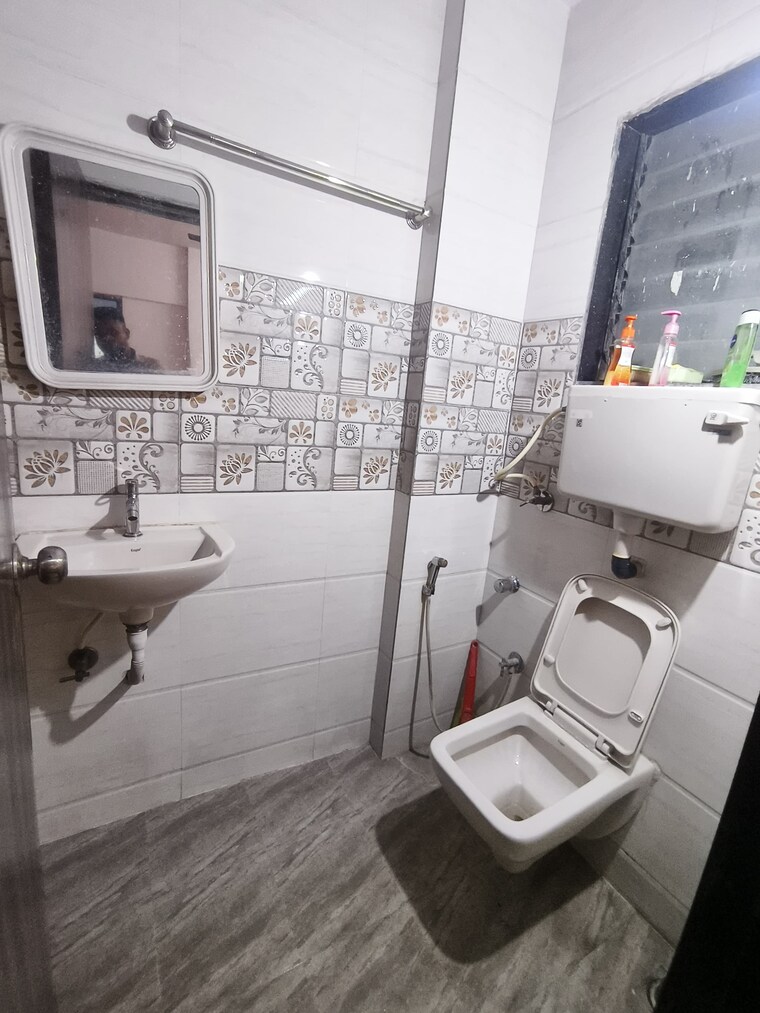 Bathroom, lodha-codename-premier 2 Bedroom 600 Sq.Ft. Apartment In Dombivli East Thane 9650182