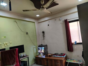 Furnished Amenities in 1 BHK Apartment at Karve Nagar – for Rent
