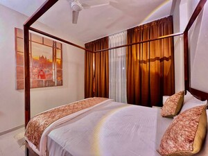 Bedroom in 3 BHK Apartment at Lahore Apartment, Vasundhara Enclave – for Sale