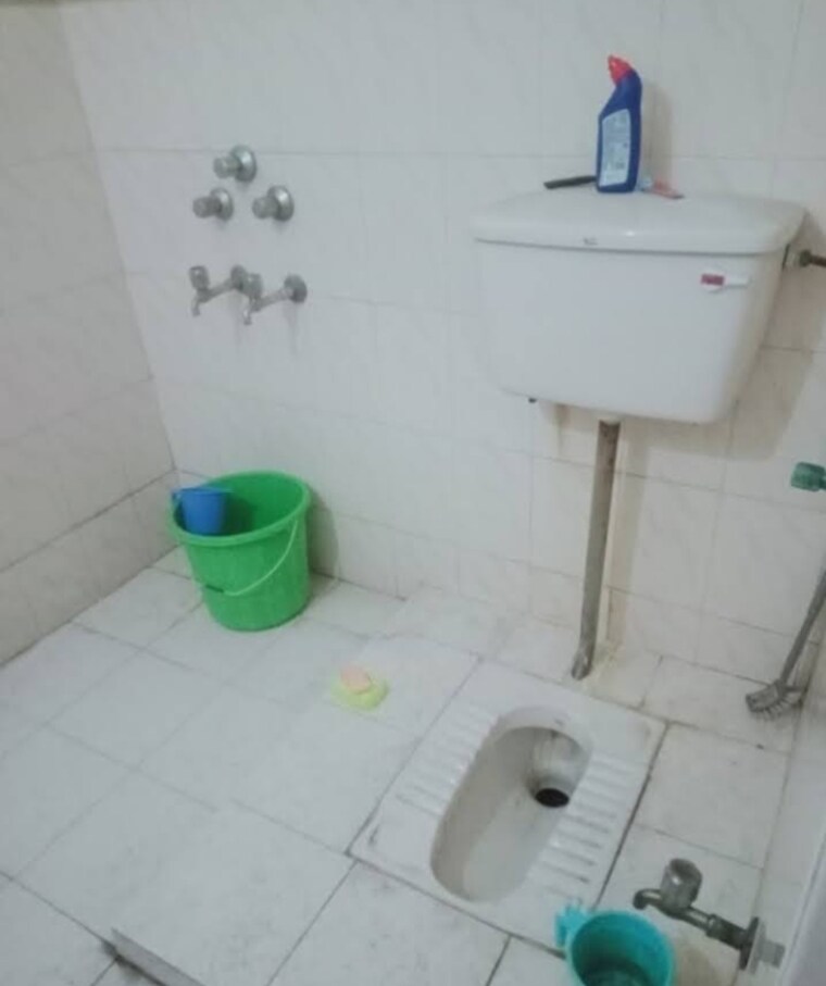 Bathroom, aliganj 1 Bedroom 965 Sq.Ft. Villa In Aliganj Lucknow 9650828