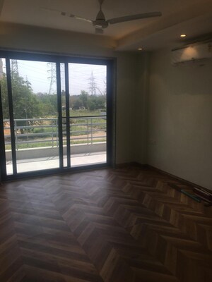 Room in 4 BHK Builder Floor at Ansal Sushant Floors, Sushant Lok ii – for Rent