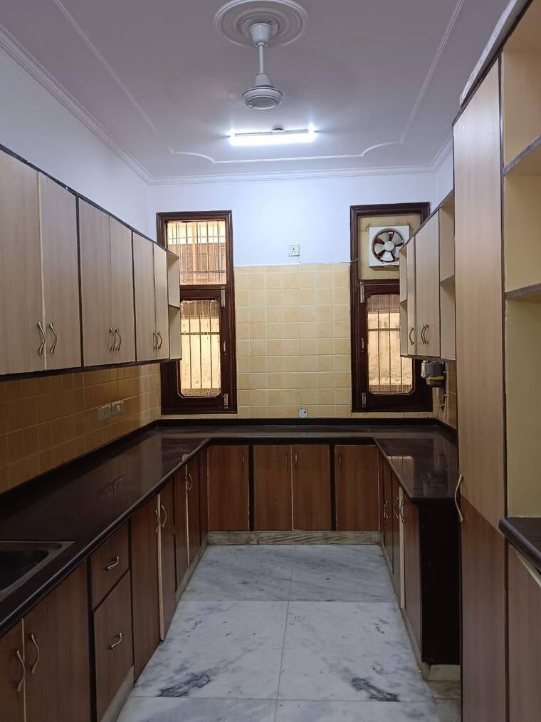 Kitchen, ansal-sushant-apartments 4 Bedroom 300 Sq.Yd. Builder Floor In Sushant Lok I Gurgaon 9650990