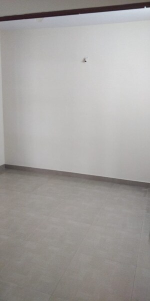 Room in 3 BHK Builder Floor at GKs Pride, Yapral – for Rent