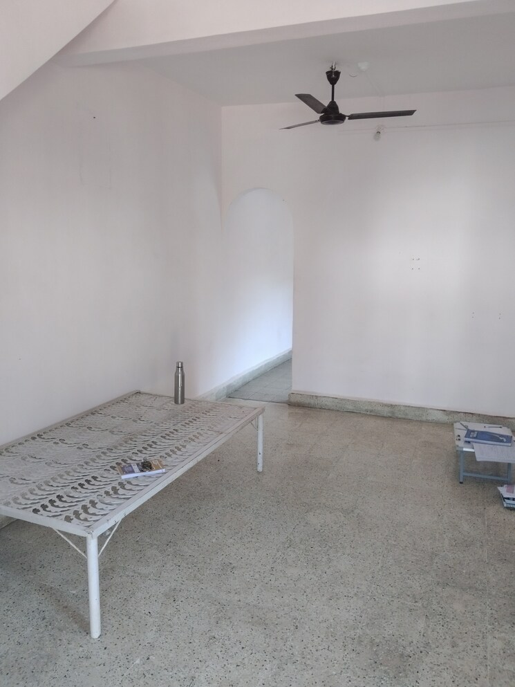 Room, thergaon 1 Bedroom 560 Sq.Ft. Independent House In Thergaon Pune 9651256