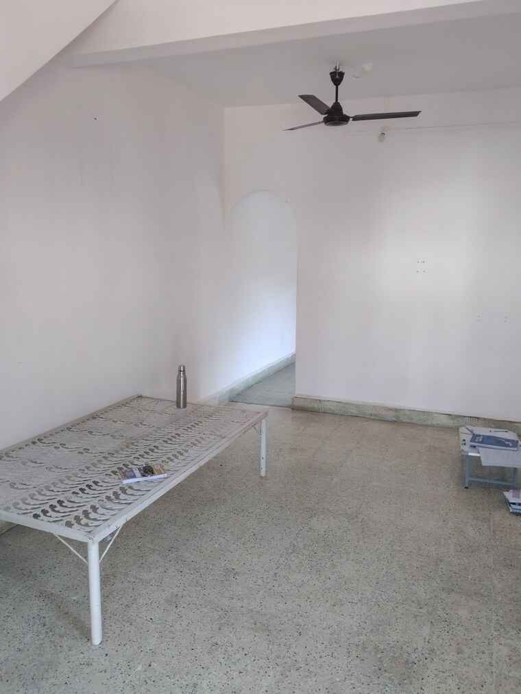 Room, thergaon 1 Bedroom 560 Sq.Ft. Independent House In Thergaon Pune 9651256