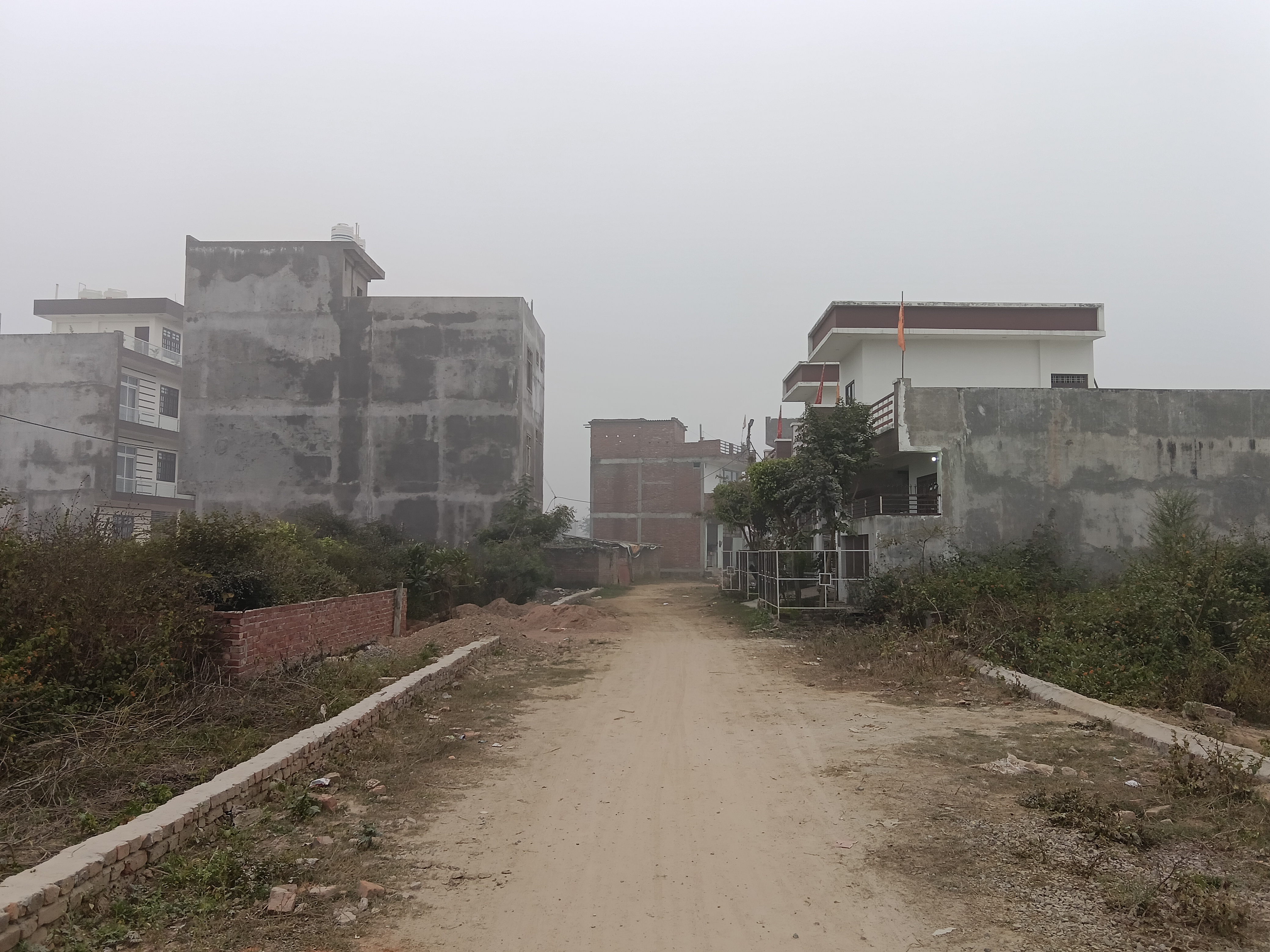 Plot For Sale in Amity Green City Hasemau 