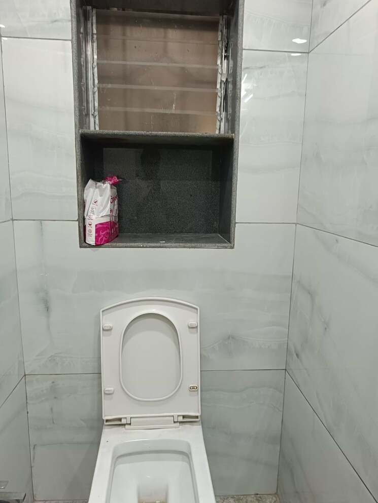 Bathroom, mantri-park 2 Bedroom 750 Sq.Ft. Apartment In Goregaon East Mumbai 9651255