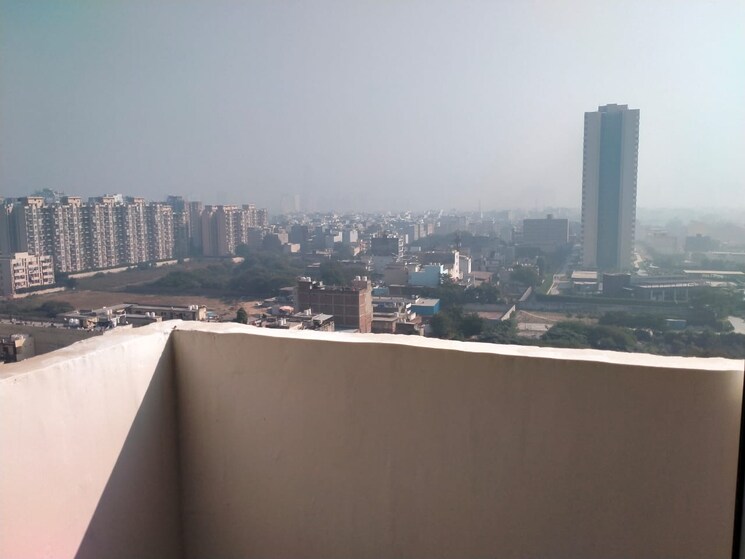 Swimming Pool, tulip-lemon 2 Bedroom 526 Sq.Ft. Apartment In Sector 69 Gurgaon 9651277